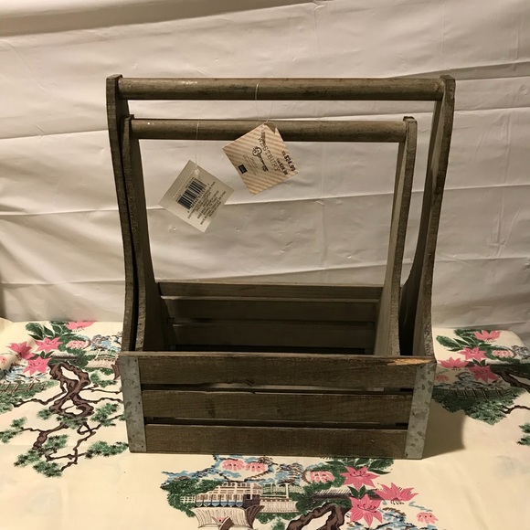 PAIR OF RUSTIC WOOD ORGANIZER/ carrier - Picture 8 of 8